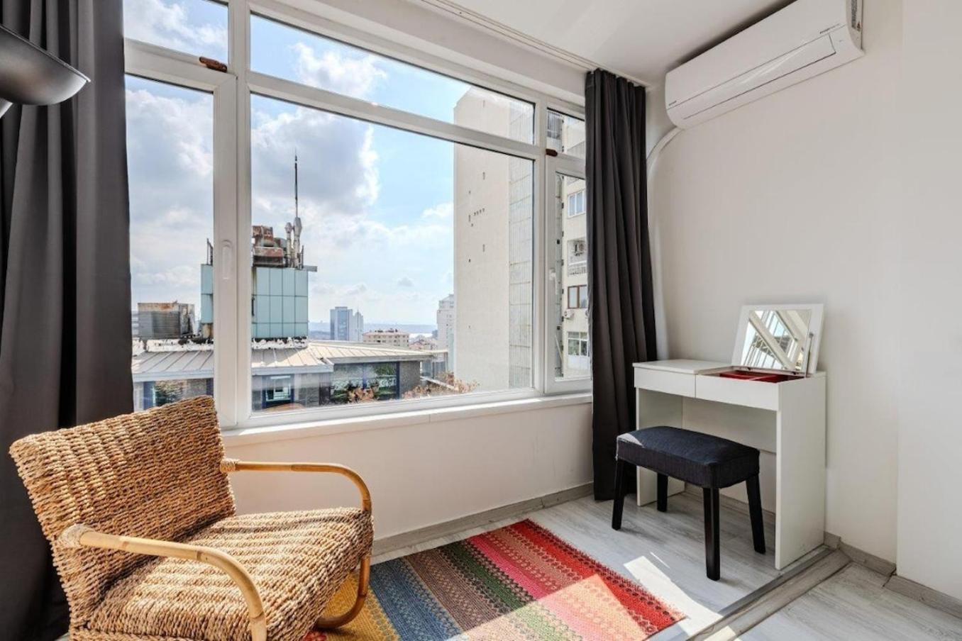 Bright Spacious New 4bd2bath Home! #331 * İstanbul