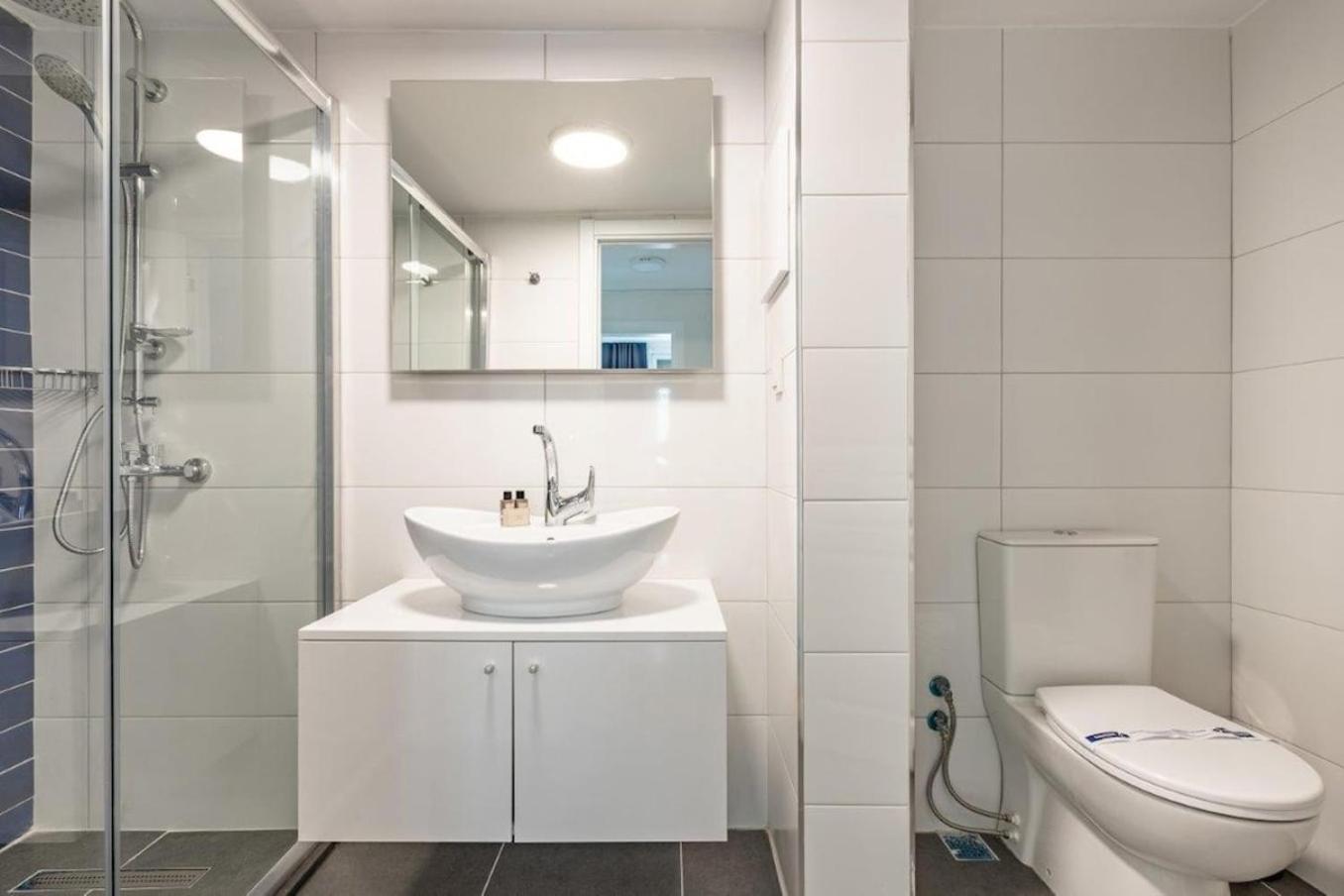 Apartament Bright Spacious New 4bd2bath Home! #331 *